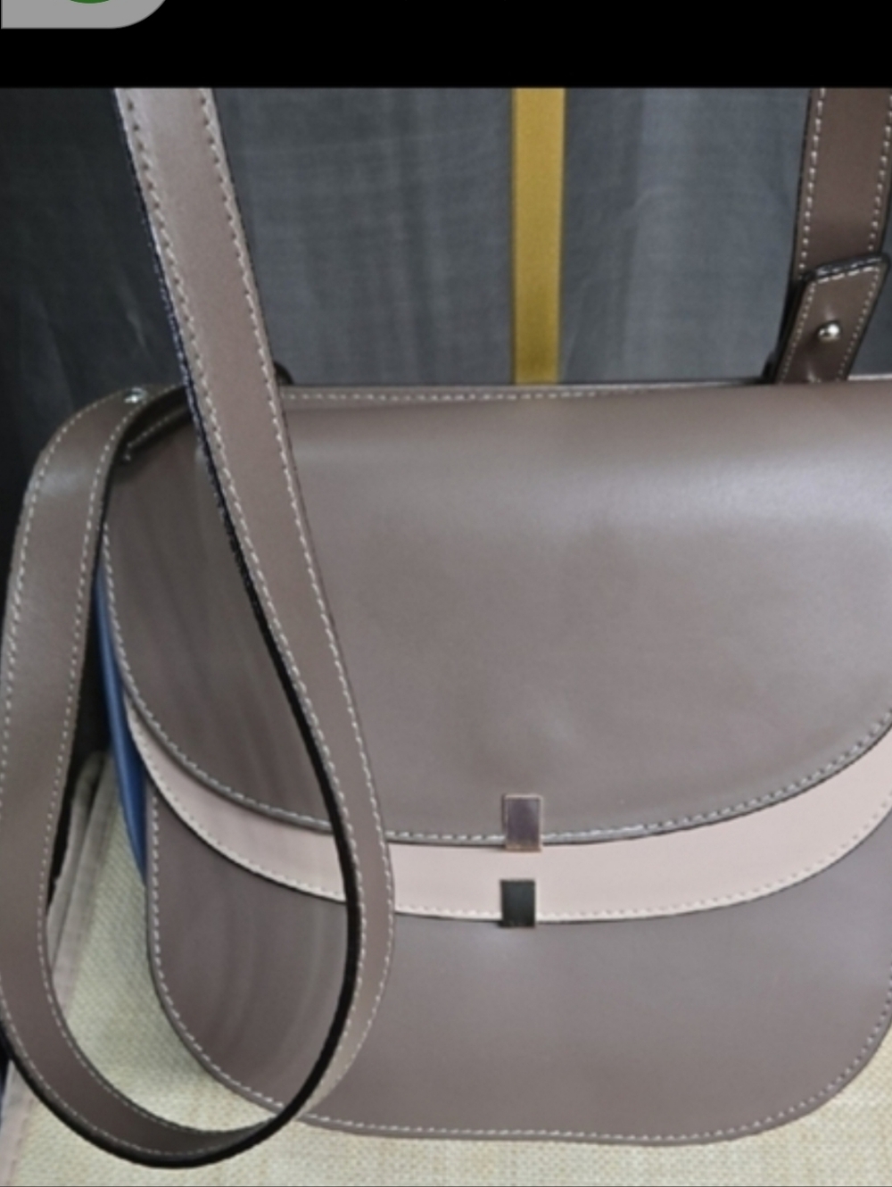 Varriale Italian Leather Crossbody Bag EUC